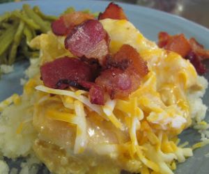 Crock Pot Cheesy Bacon Chicken