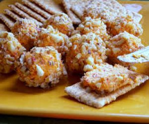 Nutty Pimiento Cheese Balls