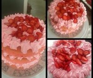 Strawberry Cake with Whip Cream Icing