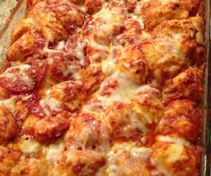 Bubble Up Pizza Casserole