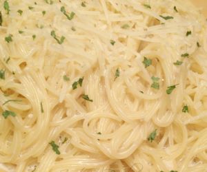 One Pot Creamy Garlic Pasta