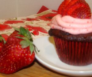 Chocolate Strawberry Cupcakes