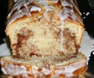 Easy Cinnamon Roll Bread