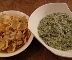 Dreamy Creamy Spinach Artichoke Dip