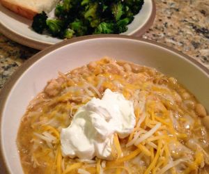 Slow Cooker White Chicken Chili