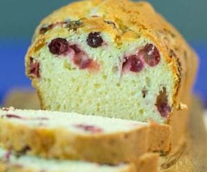 Cranberry Banana Oat Bread