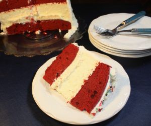 Red Velvet Cheesecake