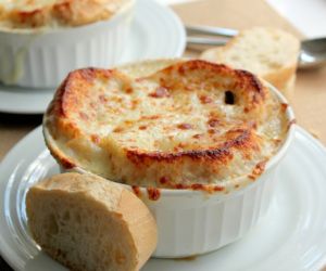 Vegetarian French Onion Soup