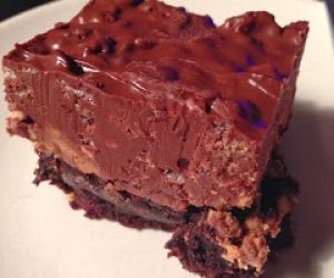 Chocolate Peanut Butter Crunch Brownies