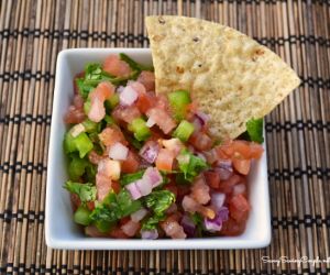 Chipotle Inspired Pico De Gallo 