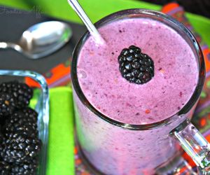 Blackberry Banana Smoothie