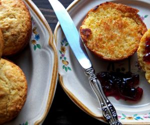 Buttermilk Corn Muffins