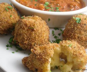 Fried Mac & Cheese Balls