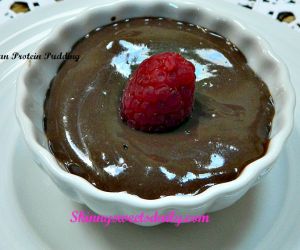 Vegan Avocado Chocolate Protein Pudding