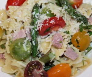 Heirloom Tomato Asparagus Bow Tie Pasta