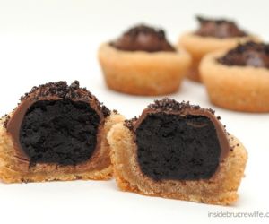 Peanut Butter Oreo Truffle Cookie Cups