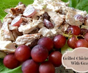 Grilled Chicken & Grapes Salad