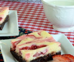 Strawberry Coconut Cheesecake Brownies