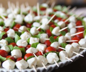 Caprese Pops