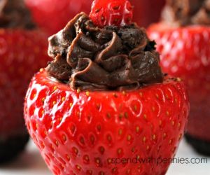 Chocolate Cheesecake Stuffed Strawberries