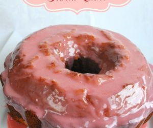 Glazed Strawberry Bundt Cake