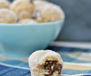 Nutella Stuffed Donut Holes