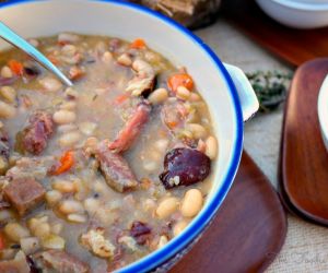 Crock Pot Ham & Bean Soup