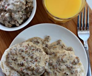 Sausage Gravy Biscuits