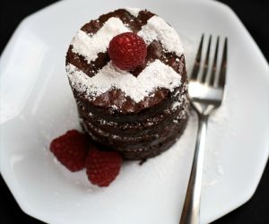 Flourless Chocolate Fudge Truffle Cake