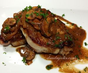 Apple Sauce Pork Chops