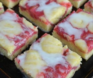 Strawberry Lemon Snack Cake