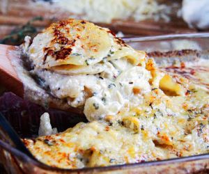 Herbed Gruyere Scalloped Potatoes Bacon Au Gratin