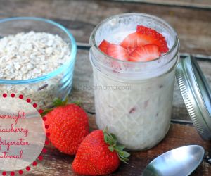 Strawberry Overnight Refrigerator Oatmeal