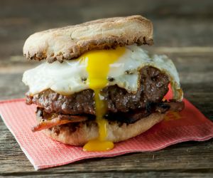 Bacon Egg Burger