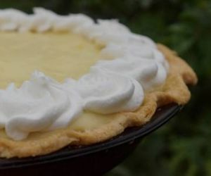 Old Fashion Banana Cream Pie