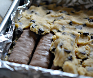 Butterfinger Stuffed Chocolate Chip Cookie Bars