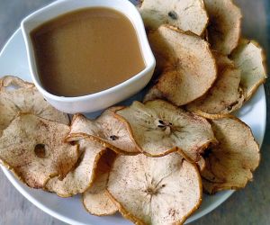 Apple Chips with Salted Caramel 