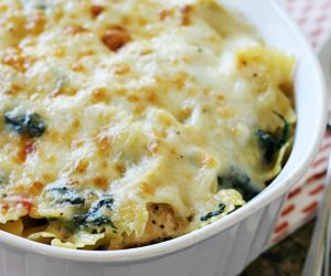 Spinach Artichoke Chicken Pasta Bake