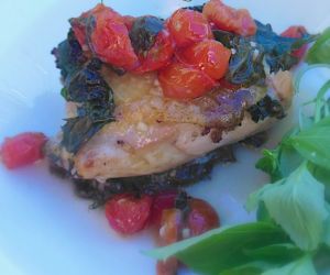 Baked Chicken Thighs with Spinach & Tomatoes