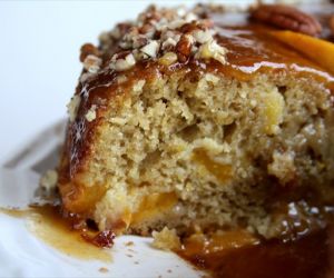 Peach Cake with Cinnamon Glaze