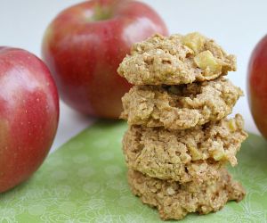 Apple Cinnamon Oatmeal Cookies