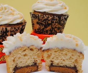 Peanut Butter Cupcakes with Banana Butter Cream