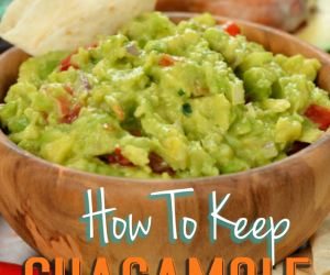 Keep Guacamole from Browning