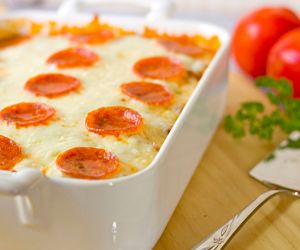 Easy Cheesy Pizza Casserole