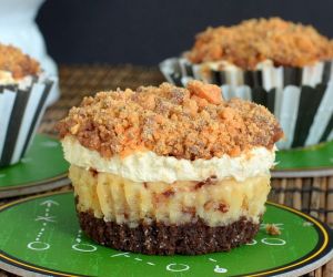 Butterfinger Mousse Cheesecakes