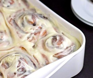 Cinnabon Rolls with Orange Kist Icing