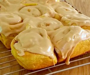 Pumpkin Cookie Butter Cinnamon Buns