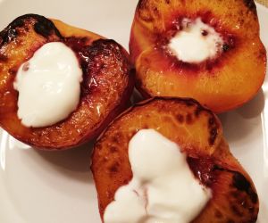 Broiled Honey Peaches