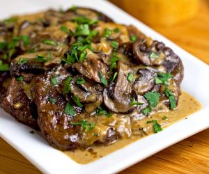 Slow Cooker Swiss Steak