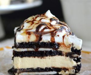 Salted Caramel Oreo Icebox Cake